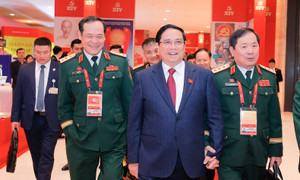 Hình ảnh đại biểu dự ngày làm việc thứ tư tại Đại hội XIV của Đảng