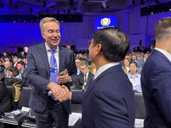 Việt Nam dự Lễ ký Hiến chương Hội đồng Hòa bình về chấm dứt xung đột Dải Gaza