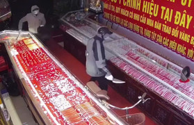 Truy bắt 2 đối tượng cướp tiệm vàng ở Ninh Bình