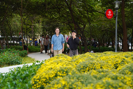 Rực rỡ sắc Xuân tại khu 'đất vàng' từng bị bỏ hoang giữa trung tâm TP.HCM