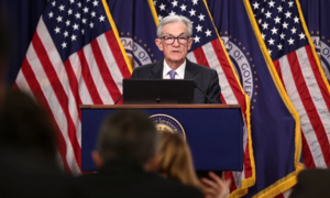 Fed giữ nguyên lãi suất