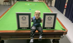 Bé 2 tuổi lập kỷ lục thế giới 