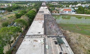 Diện mạo tuyến đường 13.900 tỷ đồng nối cao tốc ở TP.HCM sau 1 năm thi công