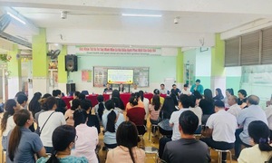 Hơn 100 phụ huynh TP.HCM đối thoại vụ suất ăn bán trú nghi kém chất lượng