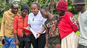 Vượt định kiến giới, nữ doanh nhân Kenya giúp nông dân hồi sinh ruộng đồng