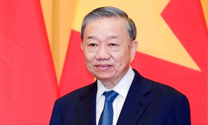 Vững bước dưới cờ Đảng