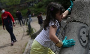 Tây Ban Nha cấm trẻ em dưới 16 tuổi truy cập mạng xã hội