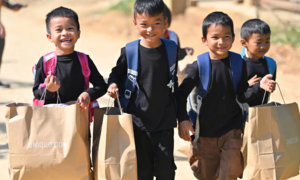 UNIQLO mang áo ấm gửi tặng người dân tại Quảng Trị