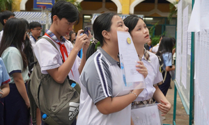 Học sinh TP.HCM có thể thi lớp 10 vào cuối tháng 5