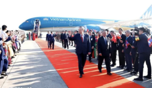 Tổng Bí thư Tô Lâm tới Lào, bắt đầu các hoạt động trong chuyến thăm cấp Nhà nước