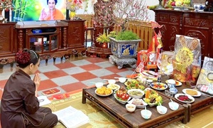 Cúng tất niên trước ngày ông Công ông Táo được không?