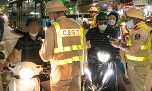 Uống rượu bia rồi ngồi sau xe người khác có bị xử phạt?