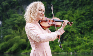 Nhóm nhạc Secret Garden mặc áo dài, quay MV ở di sản Tràng An, Ninh Bình