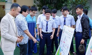 Giáo viên TP.HCM được nhận quà Tết 2 triệu đồng