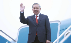 Tổng Bí thư Tô Lâm rời Thủ đô Vientiane lên đường thăm cấp Nhà nước Campuchia