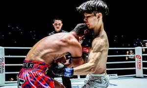 Chỉ mất 53 giây, nhà vô địch Nhật Bản đấm gục võ sĩ muay Thái