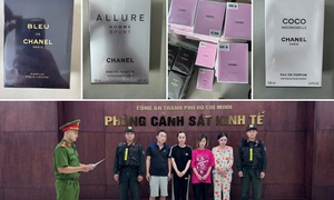 Triệt phá đường dây sản xuất hơn 10.000 chai nước hoa giả thương hiệu nổi tiếng