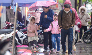Tin không khí lạnh mạnh mới nhất: Hà Nội rét đậm từ chiều nay kèm mưa rào
