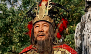 NSND Trọng Trinh khác lạ trong tạo hình Vua Hùng