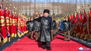 Hình ảnh ông Kim Jong-un thăm Bộ Quốc phòng Triều Tiên