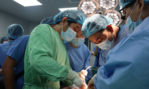 Biến chứng hy hữu sau mổ ruột thừa khiến bệnh nhi suy thận cấp