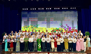 Cà Mau họp mặt nhân sĩ, trí thức và chức sắc tôn giáo mừng Xuân Bính Ngọ 2026