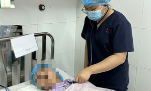 Cả gia đình nhập viện sau bữa cơm cá biển