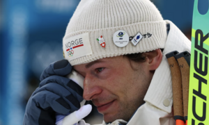 Giành huy chương Thế vận hội mùa đông, VĐV bật khóc thú nhận ngoại tình