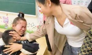 Bé trai lớp 1 bị kẹt trong lớp đến tối: Giáo viên nhận lỗi do sơ suất