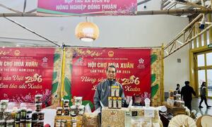 Hạt điều hữu cơ của đồng bào RagLay tìm thị trường tại Hội chợ Mùa Xuân 2026