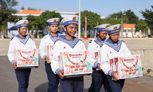 Omachi gửi Tiếng Trống Hội Xuân ra Trường Sa chúc mùa xuân đổi mới