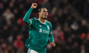 Kết quả Sunderland 0-1 Liverpool: Van Dijk ghi bàn duy nhất