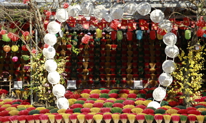 'Mùi Tết' ở làng nghề 700 tuổi hút khách du lịch bậc nhất Cố đô Huế