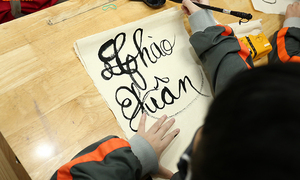 Khai bút đầu năm Bính Ngọ 2026 nên viết gì để gặp may mắn cả năm?