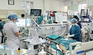 Trực cấp cứu ngày Tết: Chuông giao thừa có thể chờ, nhưng sự sống thì không