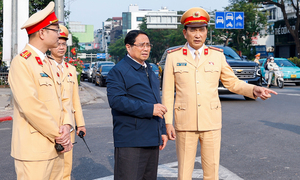 Thủ tướng chúc tất cả người dân bình an khi tham gia giao thông