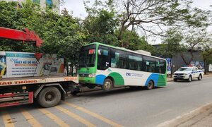 Uống bia khai xuân, tài xế xe buýt ở Hà Nội bị xử phạt vi phạm nồng độ cồn