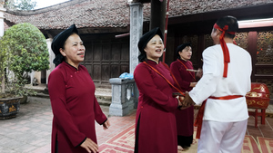 Hát Xoan đầu xuân: Chuyện chưa kể từ phường Xoan cổ 