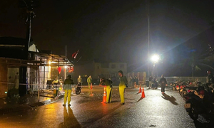 Điều tra nghi án em rể ném vật liệu nổ vào nhà anh vợ làm 10 người nhập viện 