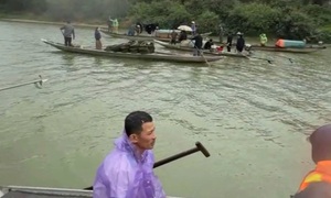 Lật đò đi chúc Tết ở Quảng Trị, 4 người chết và mất tích
