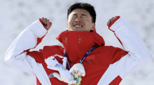 Hai vợ chồng người Trung Quốc cùng giành HCV môn trượt tuyết tự do Olympic