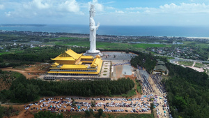 Dòng người nườm nượp chiêm bái tượng Phật Quan Âm cao nhất Đông Nam Á