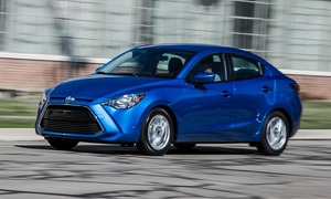 Những mẫu ô tô và phiên bản đổi tên ít người biết