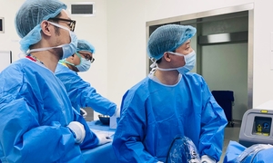 Nhịn đau chờ ‘ngày đẹp’ đi viện, bác sĩ thốt lên 'viên sỏi không biết xem ngày'