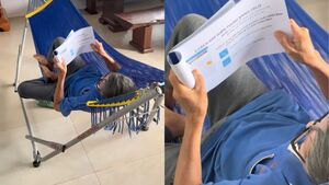 Xúc động clip ông nội học dùng smartphone bằng sách hướng dẫn do cháu soạn