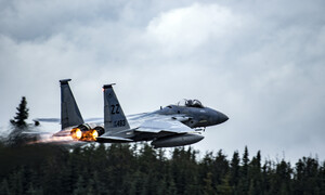 Mỹ bắt cựu phi công Không quân, cáo buộc huấn luyện cho quân đội Trung Quốc