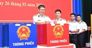  Sáng nay, hơn 4.000 cử tri TP.HCM đi bầu cử