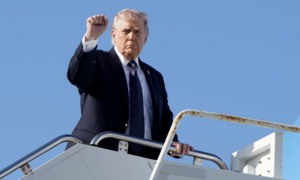 Ông Trump thương tiếc lính Mỹ tử trận, chiến dịch tấn công Iran có thể dài 4 tuần