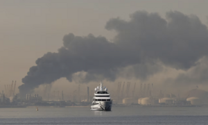 Cuộc chiến ở Iran đánh vào 'huyết mạch’ thương mại toàn cầu?