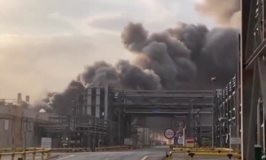 Iran phóng UAV vào nhà máy lọc dầu lớn nhất Ả-rập Xê Út